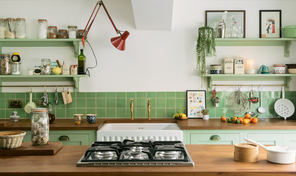 Cè un nuovo colore di moda in cucina: il verde